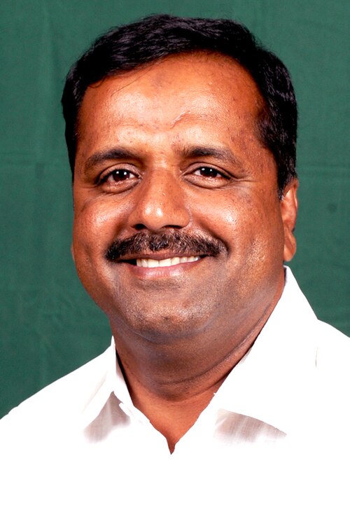 Karnataka Sets Up 16-Member Panel Under U T Khader to Finalise State Waqf Rules